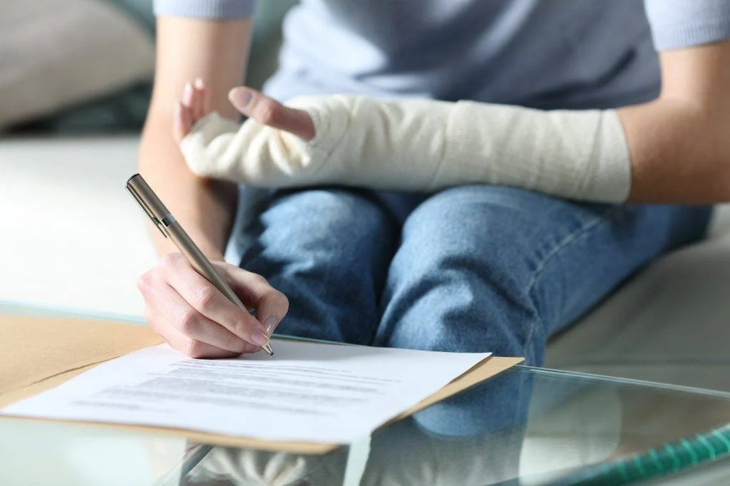 【工傷賠償】工傷定義是什麼?賠償怎樣計?索償程序懶人包 - lawyerhubhk.com